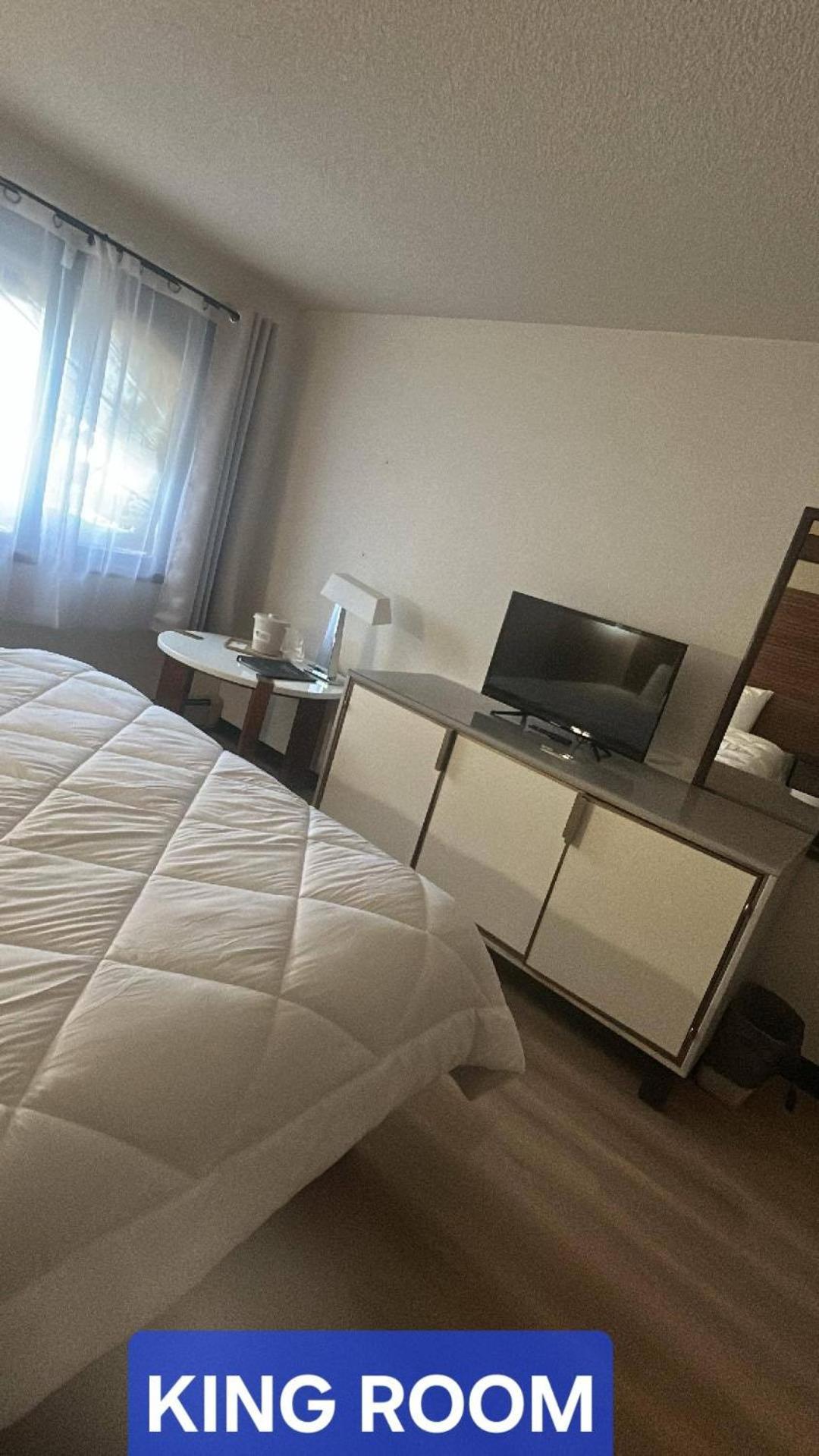 American Motel Waseca Экстерьер фото