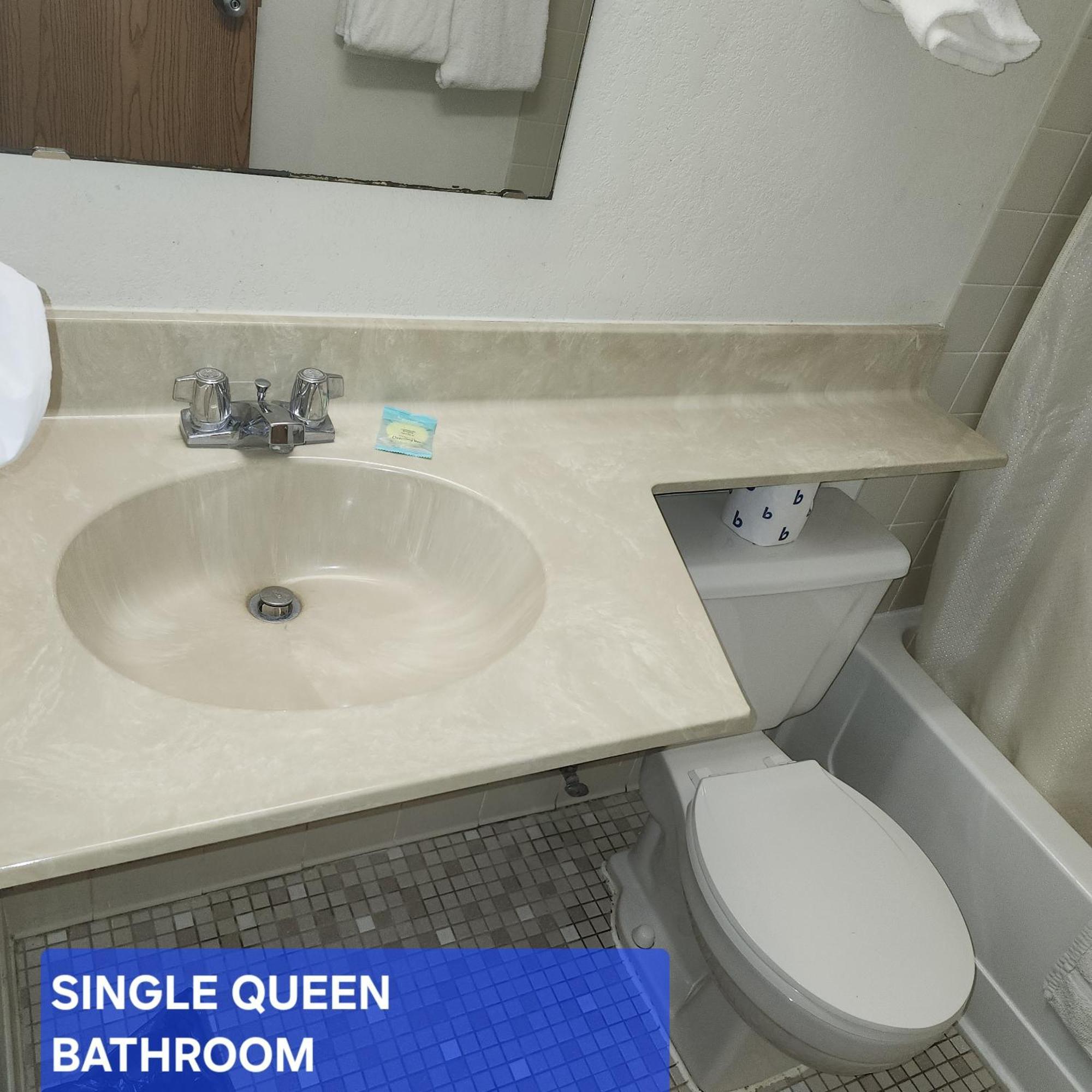 American Motel Waseca Экстерьер фото