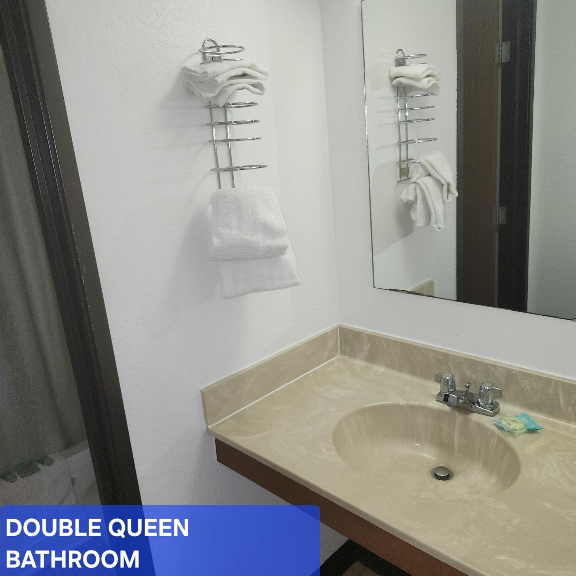 American Motel Waseca Экстерьер фото